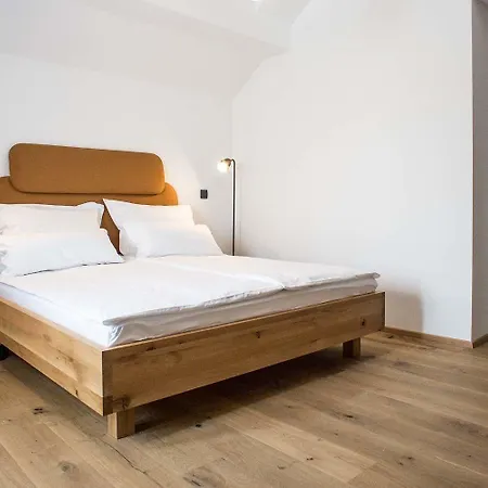 Vault Hotel
